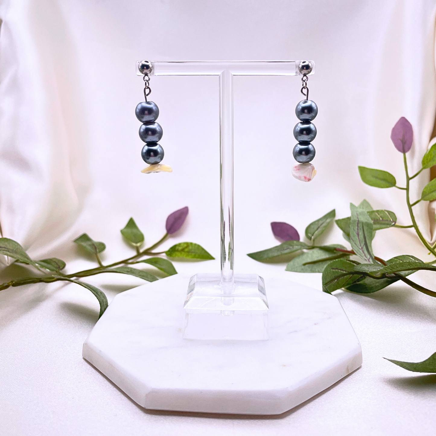 Glass Bead with Sea Shell Dangle Earring - Cherri Marley Jewelry