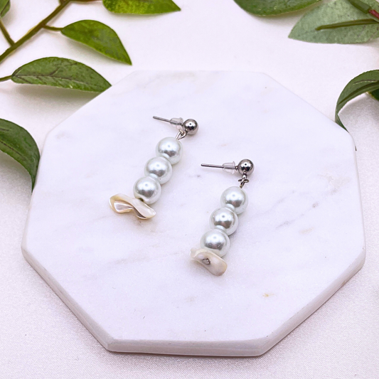 Glass Bead with Sea Shell Dangle Earring - Cherri Marley Jewelry