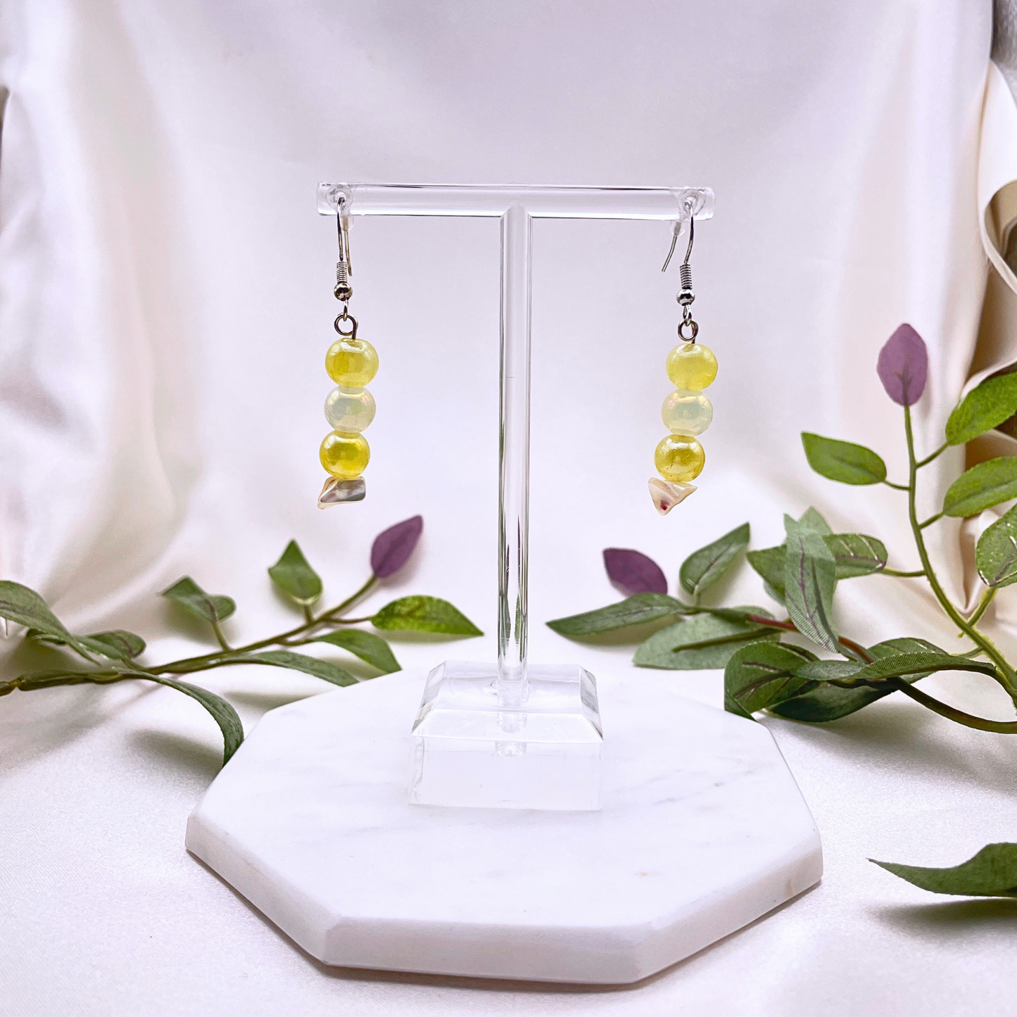 Glass Bead with Sea Shell Dangle Earring - Cherri Marley Jewelry