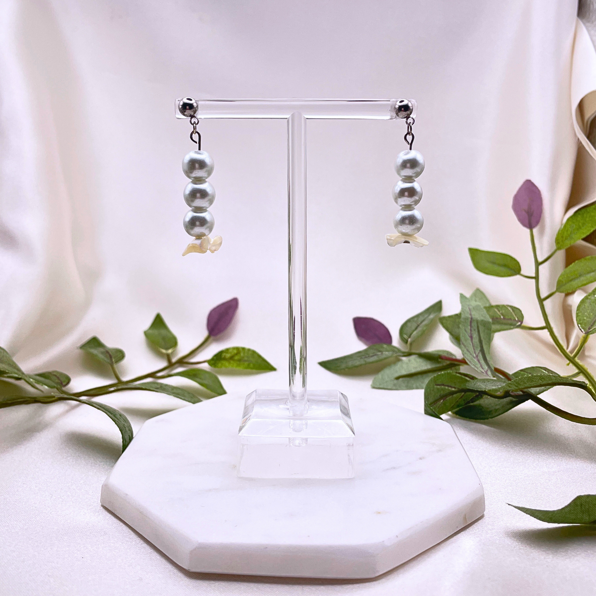 Glass Bead with Sea Shell Dangle Earring - Cherri Marley Jewelry