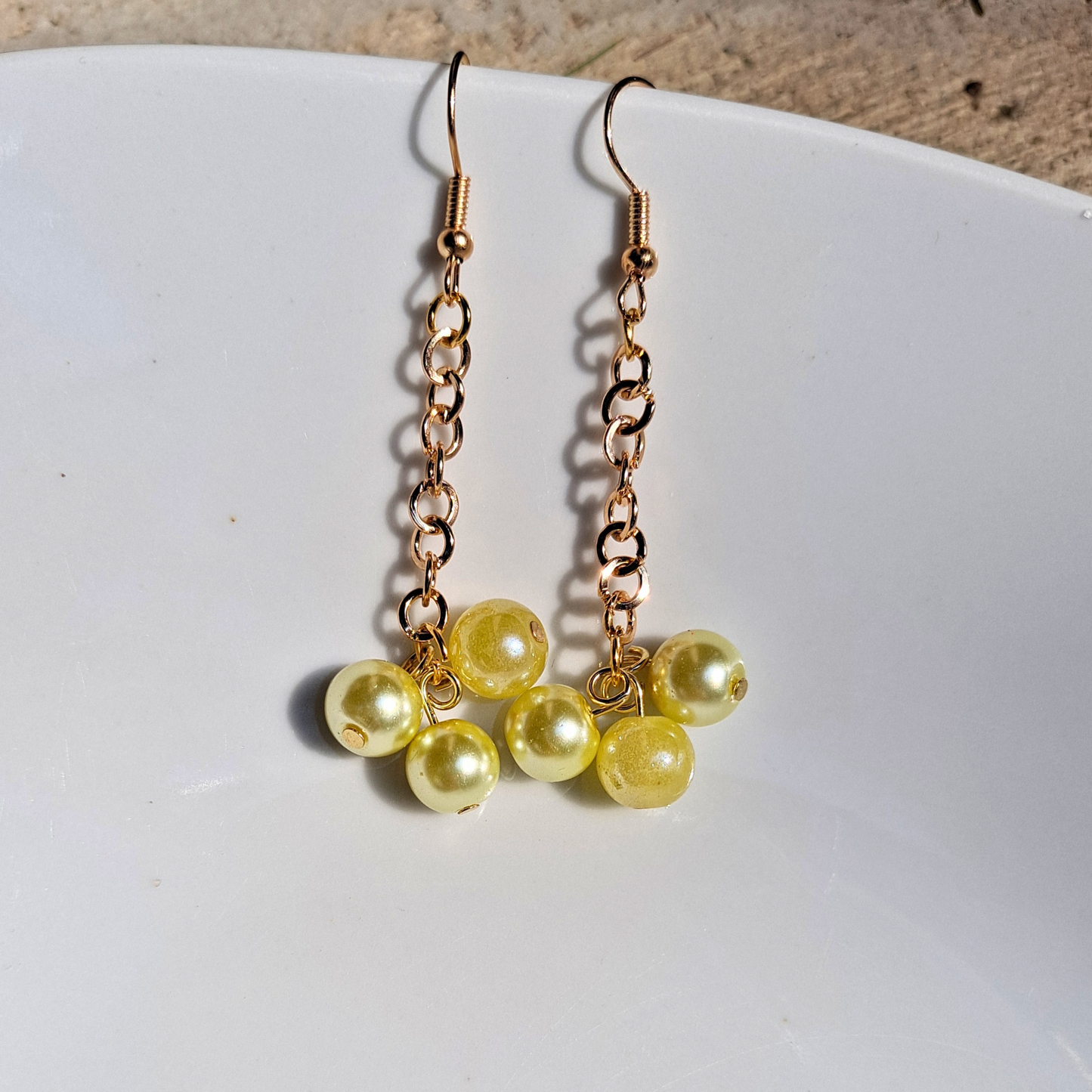 Single Chain Glass Bead Dangle Earrings